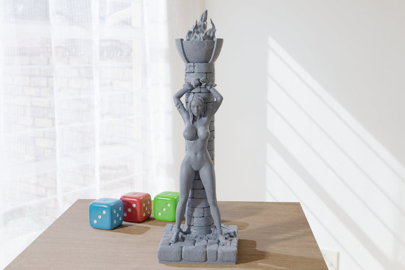 Sexy Warrior Queen Chained - DnD Miniature | Dungeons and Dragons Mini - Collectibles and Rolepaying - 32mm - 28mm Scales