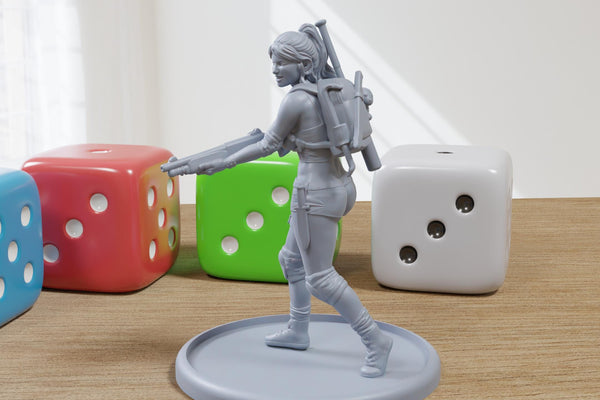 Survival Solo Female - 3D Printed Minifigures for Fantasy Miniature Tabletop Games DND, Frostgrave 28mm / 32mm / 75mm