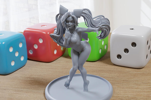 Pichina - Sexy Pin-Up Fan Art - 3D Printed Miniature Figure - 32mm / 75mm / 170mm Scale - Garage Kit