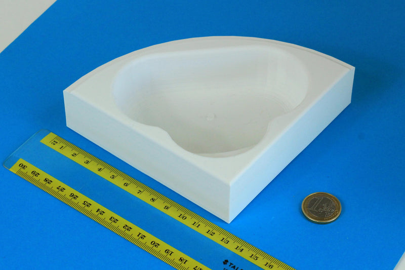 1:12 Scale Corner Bathtub | Modern Dollhouse Bathroom Furniture | 3D Printed Miniature Bathtub Made in Germany