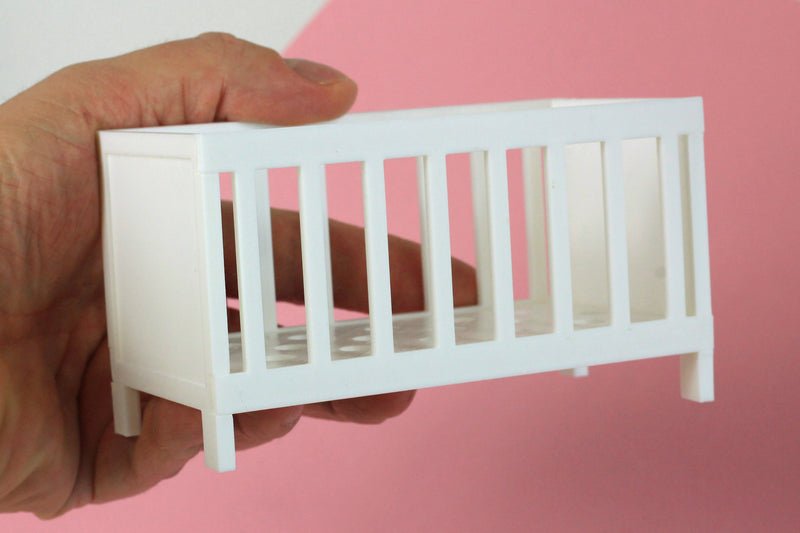 Modern Baby Bed - Dollhouse Miniature 1:12 Miniature Dollhouse Furniture