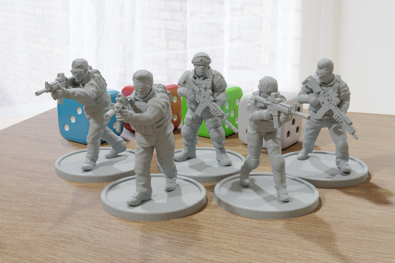 Special Task Force - Five - Modern Wargaming Miniatures for Tabletop RPG - 20mm / 28mm / 32mm Scale Minifigures