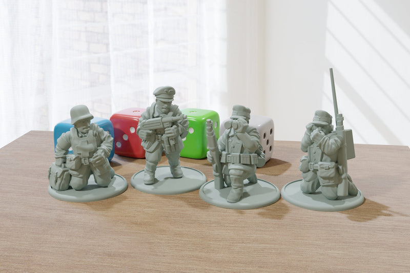 German Troops HQ Team Bravo - 28mm Wargaming Minifigures - Compatible with WW2 Tabletop Games like Bolt Action