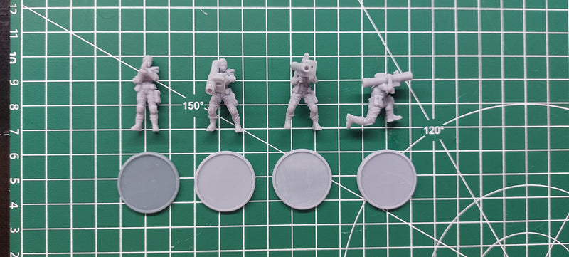 Sexy Rocket Launcher Girls - Four - Modern Wargaming Miniatures for Tabletop RPG - 20mm / 28mm / 32mm Scale Minifigures